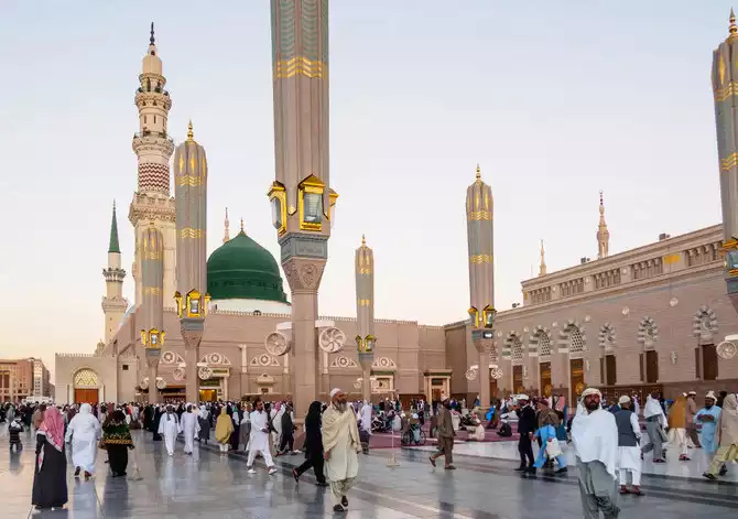 4 Star October Umrah Package For 14 Nights