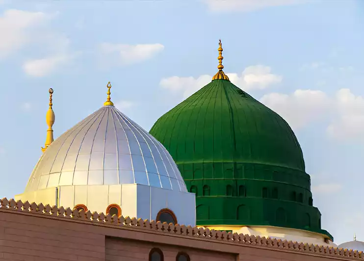 5 Star December Umrah Package For 14 Nights